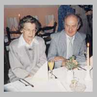 079-1011 Gerhard und Anneliese Martens, geb. Lewerenz feierten am 30.04.2003 ihre Goldene Hochzeit.JPG